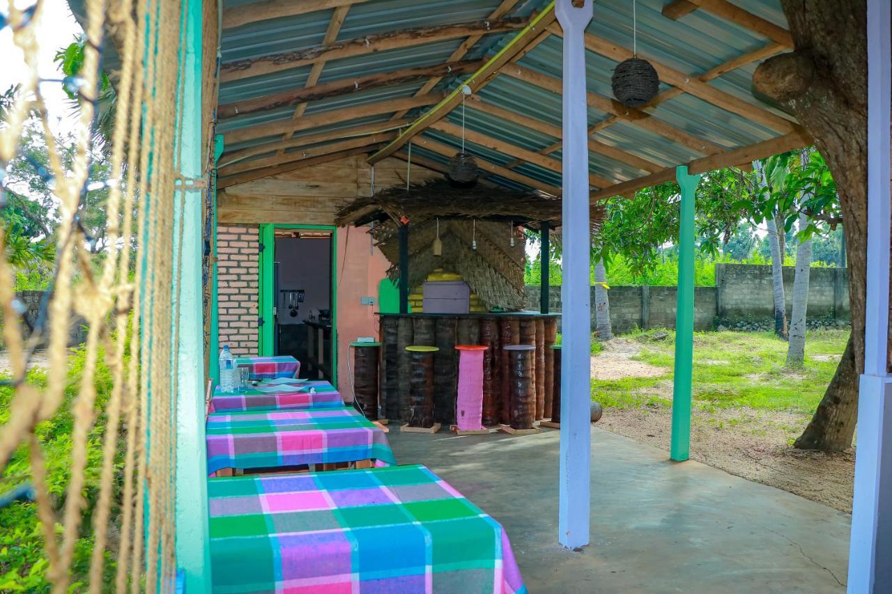 Elena Garden Resort And Restaurant Тринкомале Екстериор снимка