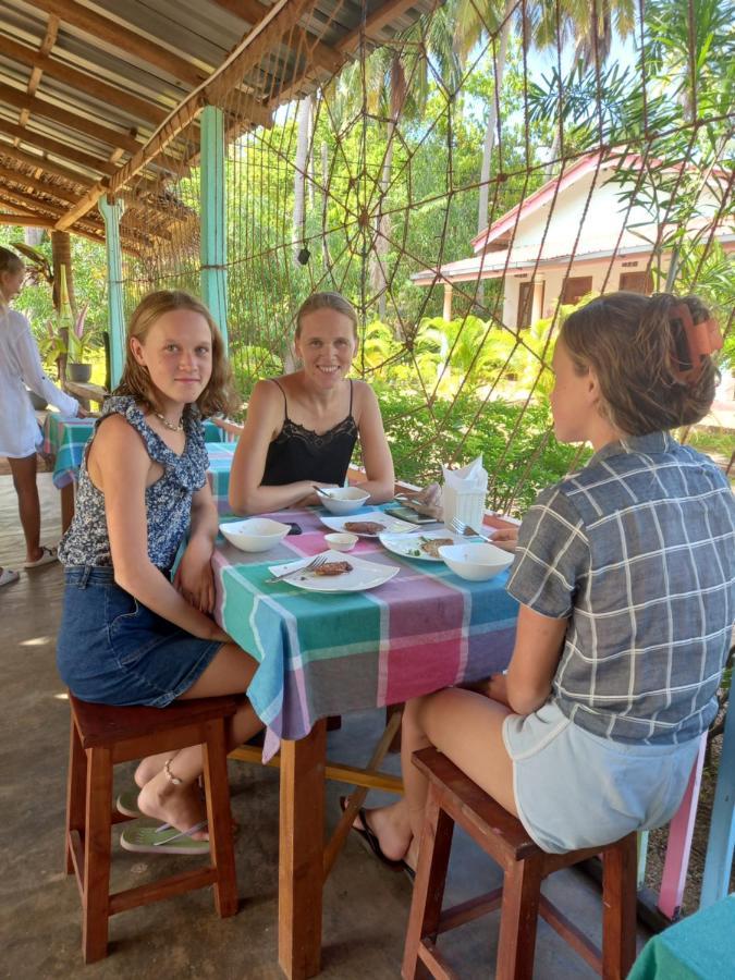 Elena Garden Resort And Restaurant Тринкомале Екстериор снимка